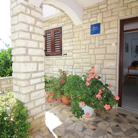 Apartment Apartment In Porec/Istrien 10417 Porec